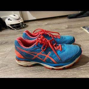 Asics tennis/running shoe